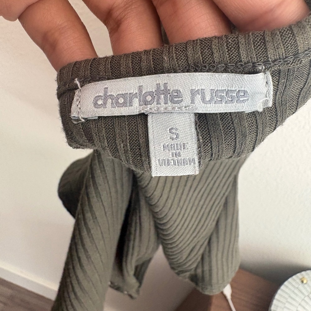 Charlotte Russe Olive Green Ribbed Strappy Keyhole Bodysuit Snap Crotch Size S - Picture 8 of 9